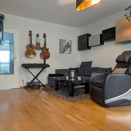 Stuttgart Messe, Fair, Airport - Cosy - Fully Equipped - Feel Like Appartement